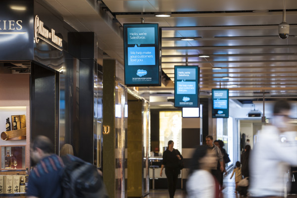 Airports are a prime environment for B2B advertisers.